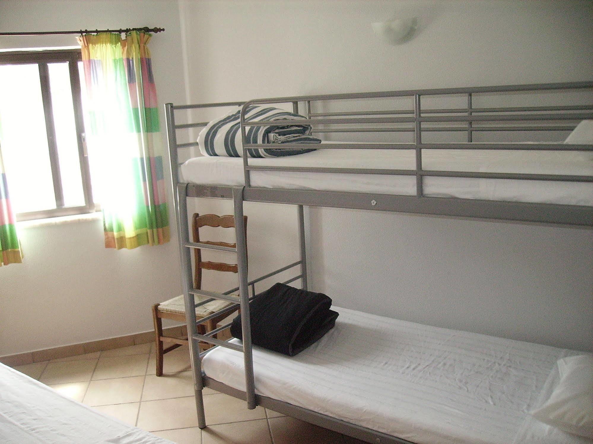 Sunny House Hostel Lagos Exterior photo